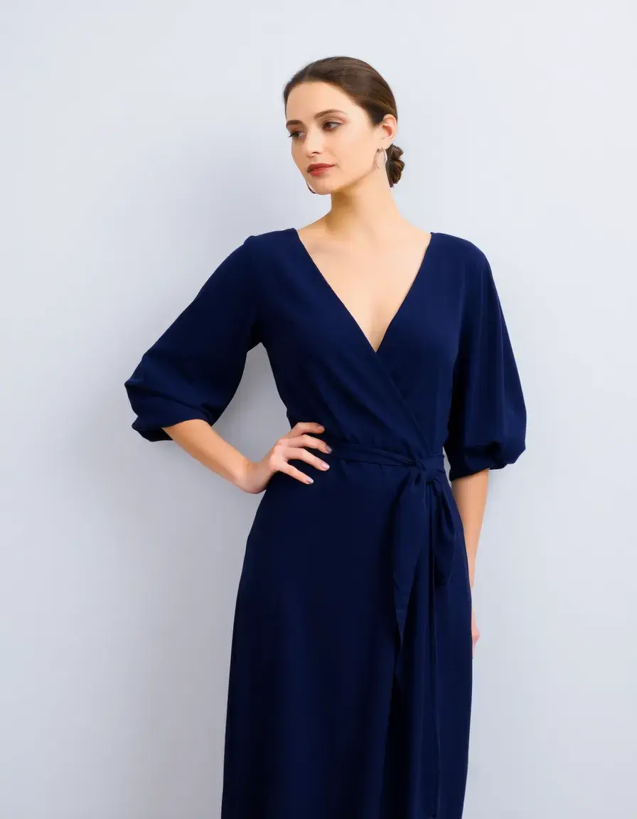 Robe portefeuille bleu marine élégante midi