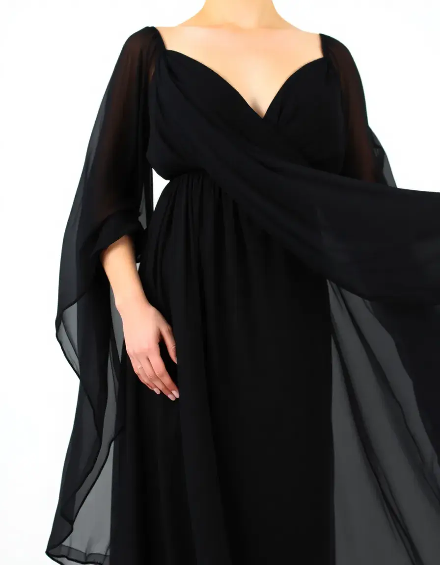 Robe longue noire en mousseline légère